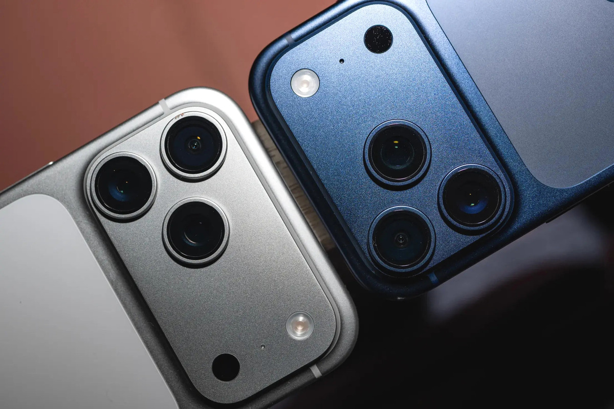 Artikel ini membahas mengenai beberapa kelebihan iPhone 17 dan kekurangannya yang harus dipahami sebelum membeli.