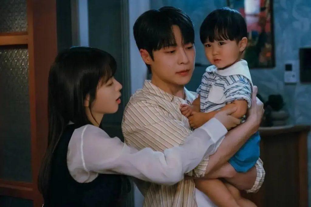 Artikel kali ini membahas mengenai beberapa syarat mengadopsi anak yang harus dipahami dan dipatuhi jika Anda ingin melakukannya.