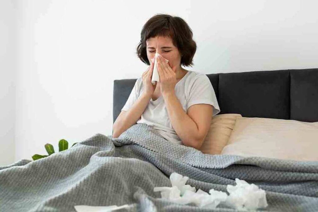 Artikel kali ini membahas mengenai beberapa tips mengatasi alergi debu agar tidak mudah kambuh lagi untuk kesehatan Anda.