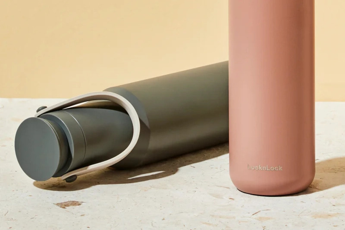 Artikel kali ini memberikan beberapa rekomendasi merek tumbler terbaik dan juga terlaris yang ada di Indonesia.