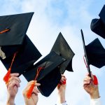 Artikel kali ini membahas mengenai beberapa cara dan juga tips menulis tesis dengan sukses untuk mahasiswa semester akhir.