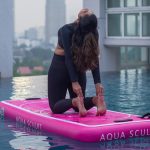 Artikel kali ini sangat menarik karena membahas tentang pilates air yang sedang viral dan menjadi tren yang populer.
