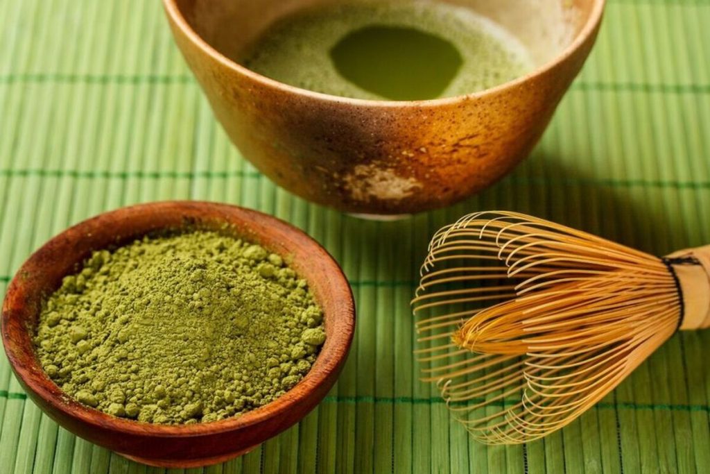 Artikel kali ini membahas mengenai beberapa cara dan juga tips memilih bubuk matcha untuk memudahkan para pemula.