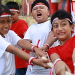 Artikel kali ini membahas tentang beberapa manfaat mengikuti lomba 17 Agustus bagi Warga Negara Indonesia dalam rangka HUT RI.